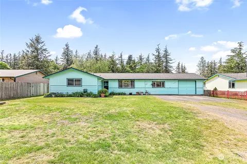 7161 Sutton Dr, Everson, WA 98247