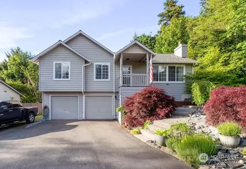 6943 SE Truman St, Port Orchard, WA 98366