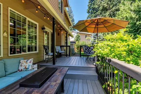 15415 52nd Pl W, Edmonds, WA 98026