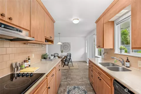 10616 NE 194th St, Bothell, WA 98011 photo 9