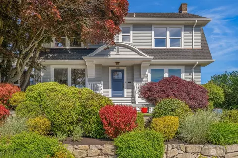 1566 28th Ave W, Seattle, WA 98199