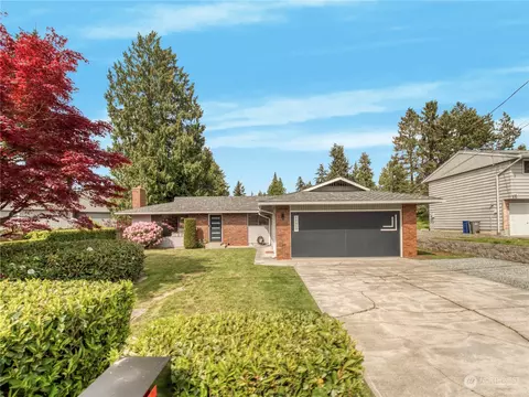14019 Jefferson Way, Lynnwood, WA 98087