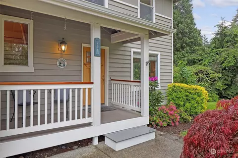 Exterior - 19910 96th Ave NE, Bothell, WA 98011 photo 2 of 11