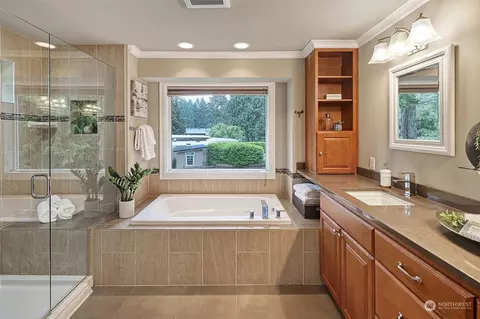 Bath - 19910 96th Ave NE, Bothell, WA 98011 photo 1 of 6