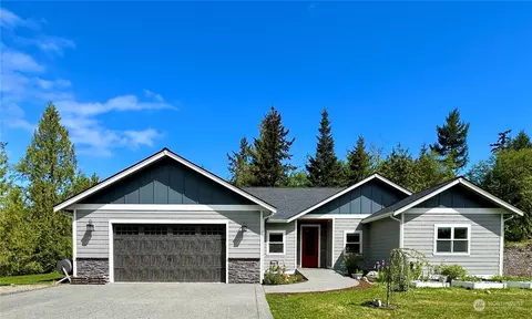 424 Hidden Valley Rd, Port Angeles, WA 98362