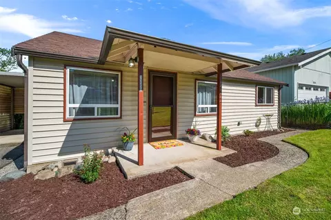 13322 35th Ave S, Tukwila, WA 98168