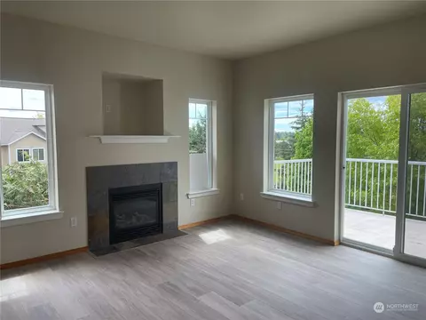 4621 Celia Way #301, Bellingham, WA 98226