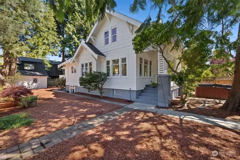 356 NW 80th St, Seattle, WA 98117