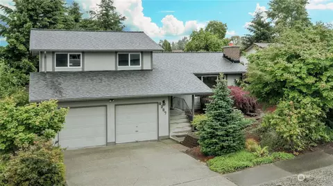 6207 N 24th St, Tacoma, WA 98406