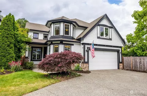 7114 NE 167th St, Kenmore, WA 98028