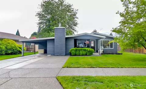1432 Garfield St, Enumclaw, WA 98022