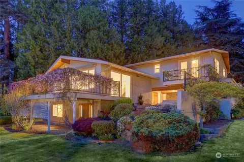 1431 9th Ave N, Edmonds, WA 98020