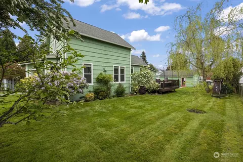 Exterior - 1925 Oakes Ave, Everett, WA 98201 photo 6 of 12
