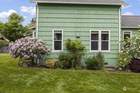 Exterior - 1925 Oakes Ave, Everett, WA 98201 photo 9 of 12