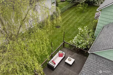 Exterior - 1925 Oakes Ave, Everett, WA 98201 photo 8 of 12