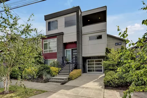 8006 Ashworth Ave N, Seattle, WA 98103