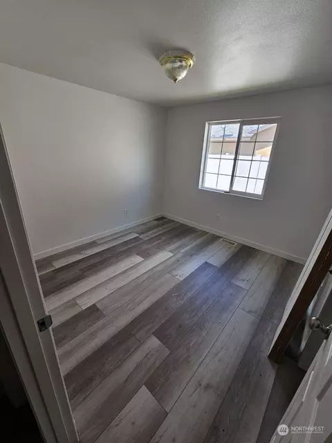 Other - 1005 S Capstone Ave, Othello, WA 99344 photo 2 of 3