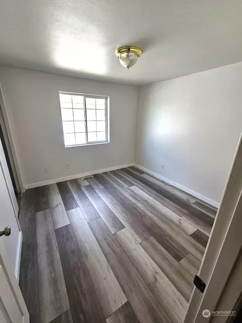 Bedroom - 1005 S Capstone Ave, Othello, WA 99344 photo 1 of 2