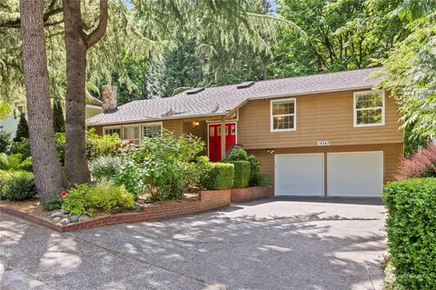 14543 119th Ave NE, Kirkland, WA 98034