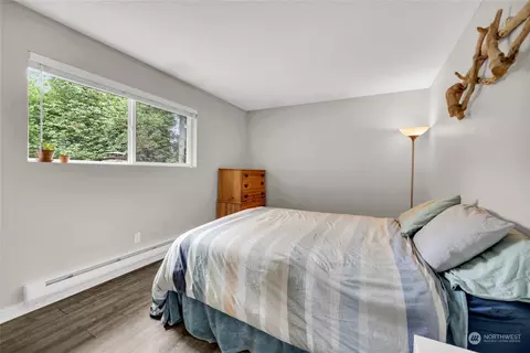 Bedroom - 424 214th St SW #24B, Bothell, WA 98021 photo 1 of 2