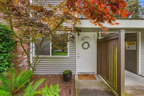 Exterior - 424 214th St SW #24B, Bothell, WA 98021 photo 6 of 9