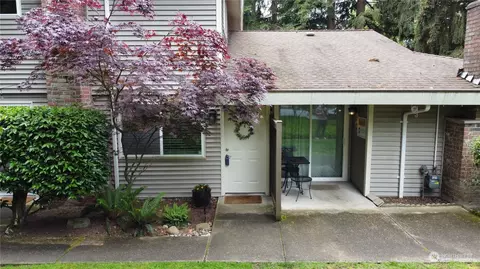 Exterior - 424 214th St SW #24B, Bothell, WA 98021 photo 8 of 9