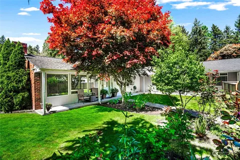 3818 NE 178th St, Lake Forest Park, WA 98155