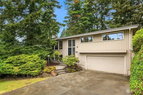 14854 Densmore Ave N, Shoreline, WA 98133