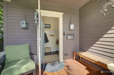 Exterior - 3710 Wetmore Ave, Everett, WA 98201 photo 2 of 11