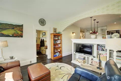 Living - 3710 Wetmore Ave, Everett, WA 98201 photo 4 of 4