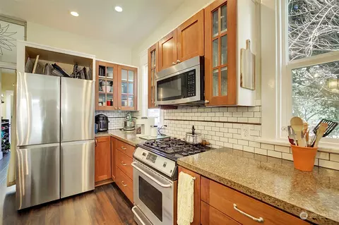Kitchen - 3710 Wetmore Ave, Everett, WA 98201 photo 2 of 5