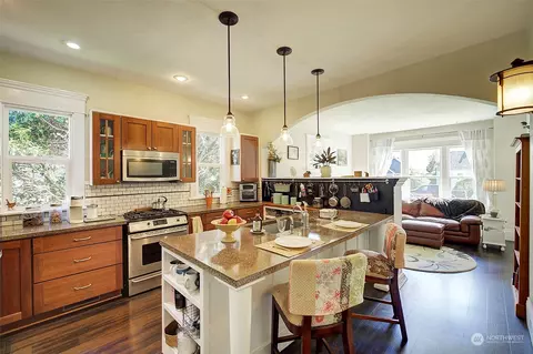 Kitchen - 3710 Wetmore Ave, Everett, WA 98201 photo 3 of 5