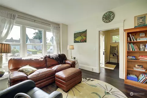 Living - 3710 Wetmore Ave, Everett, WA 98201 photo 2 of 4