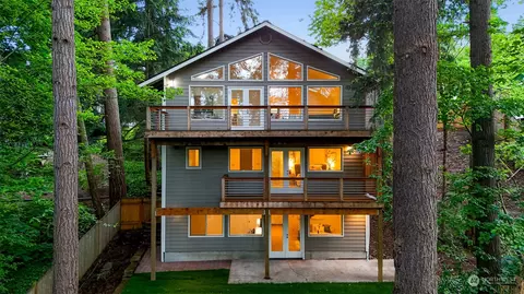 2638 129th Ave SE, Bellevue, WA 98005