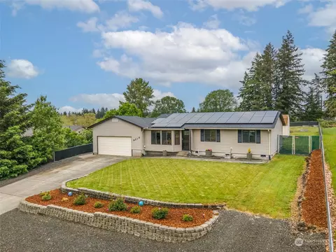 9318 Pinedrop Dr SE, Olympia, WA 98513