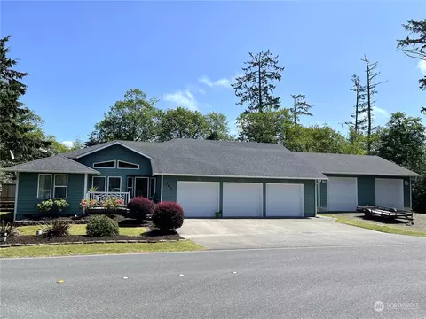 390 Duck Lake Dr SE, Ocean Shores, WA 98569