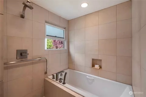 Bath - 115 30th Ave E, Seattle, WA 98112 photo 2 of 3