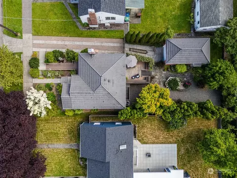 View/Area - 115 30th Ave E, Seattle, WA 98112 photo 1 of 5