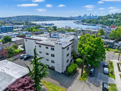 3600 Whitman Ave N #401, Seattle, WA 98103