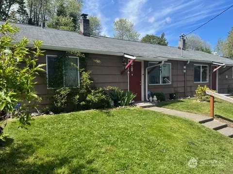 1713 Bloomington Ave, Bremerton, WA 98312