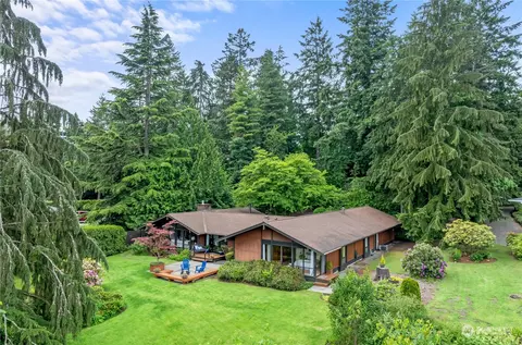 25616 Lake Fenwick Rd S, Kent, WA 98032