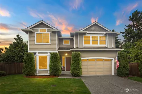 7804 NE 143rd St, Kirkland, WA 98034