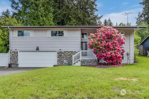 29824 8th Ave S, Federal Way, WA 98003