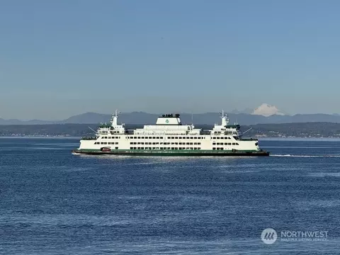 610 Front St #408, Mukilteo, WA 98275