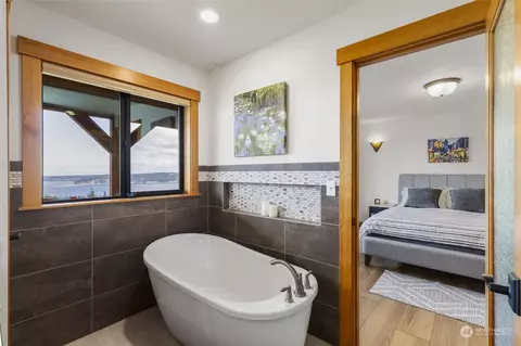 Bath - 302 View Ridge Dr, Sequim, WA 98382 photo 2 of 3