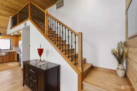 Entry Way - 302 View Ridge Dr, Sequim, WA 98382 photo 2 of 2