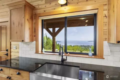 Kitchen - 302 View Ridge Dr, Sequim, WA 98382 photo 3 of 3