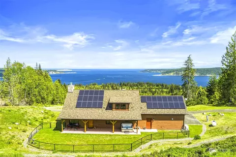 302 View Ridge Dr, Sequim, WA 98382