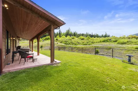 Exterior - 302 View Ridge Dr, Sequim, WA 98382 photo 4 of 8
