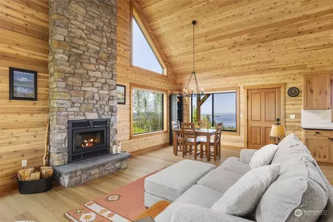 Living - 302 View Ridge Dr, Sequim, WA 98382 photo 1 of 3